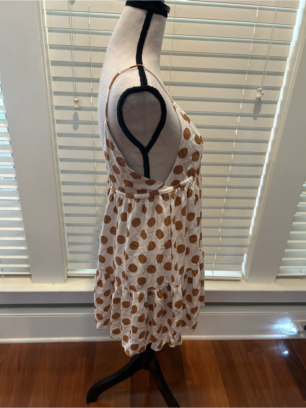 Cupshe White Spaghetti Straps Mini Dress with Gold/Brown Polka Dots size M - Picture 5 of 9